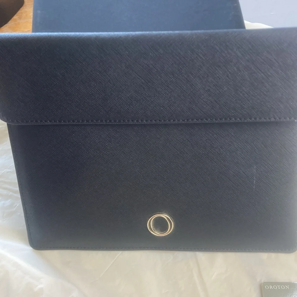 Oroton meitier pad